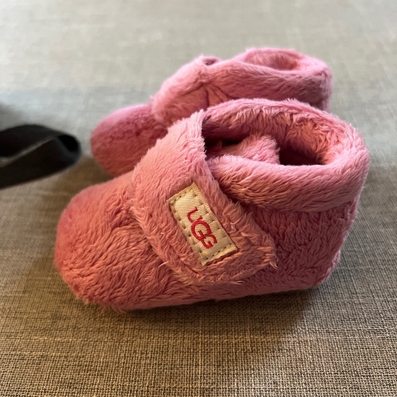 Ugg Bixbee Baby Booties Bubblegum - Picture 7 of 9